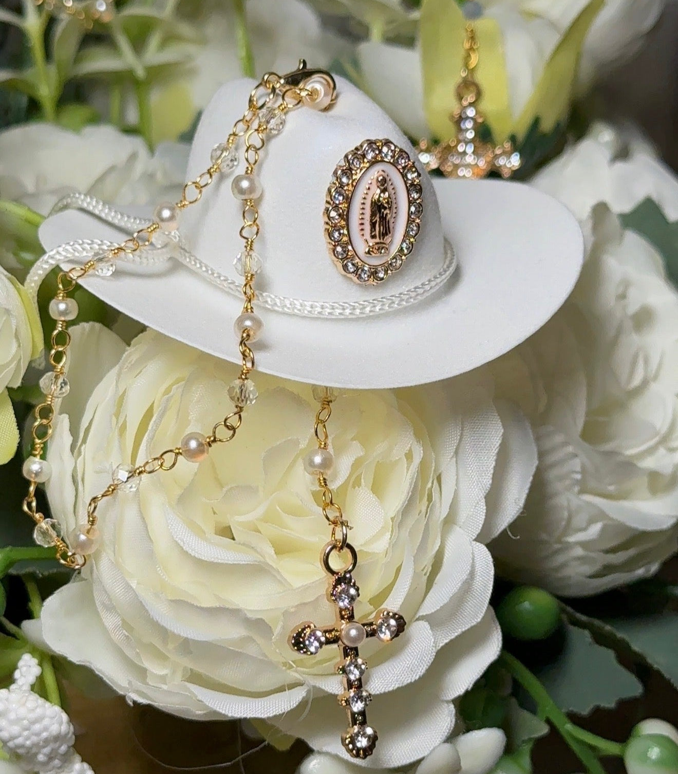 Custom Ribbon Western Keepsakes - White Cowboy Hats with Our Lady of Guadalupe Charm